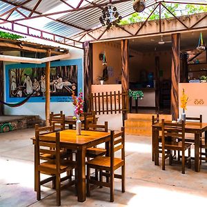 Yaxche Centro Hostal y Camping